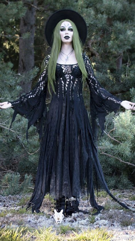 Witchcraft and Fashion: The Allure of Majestic Witch Attire